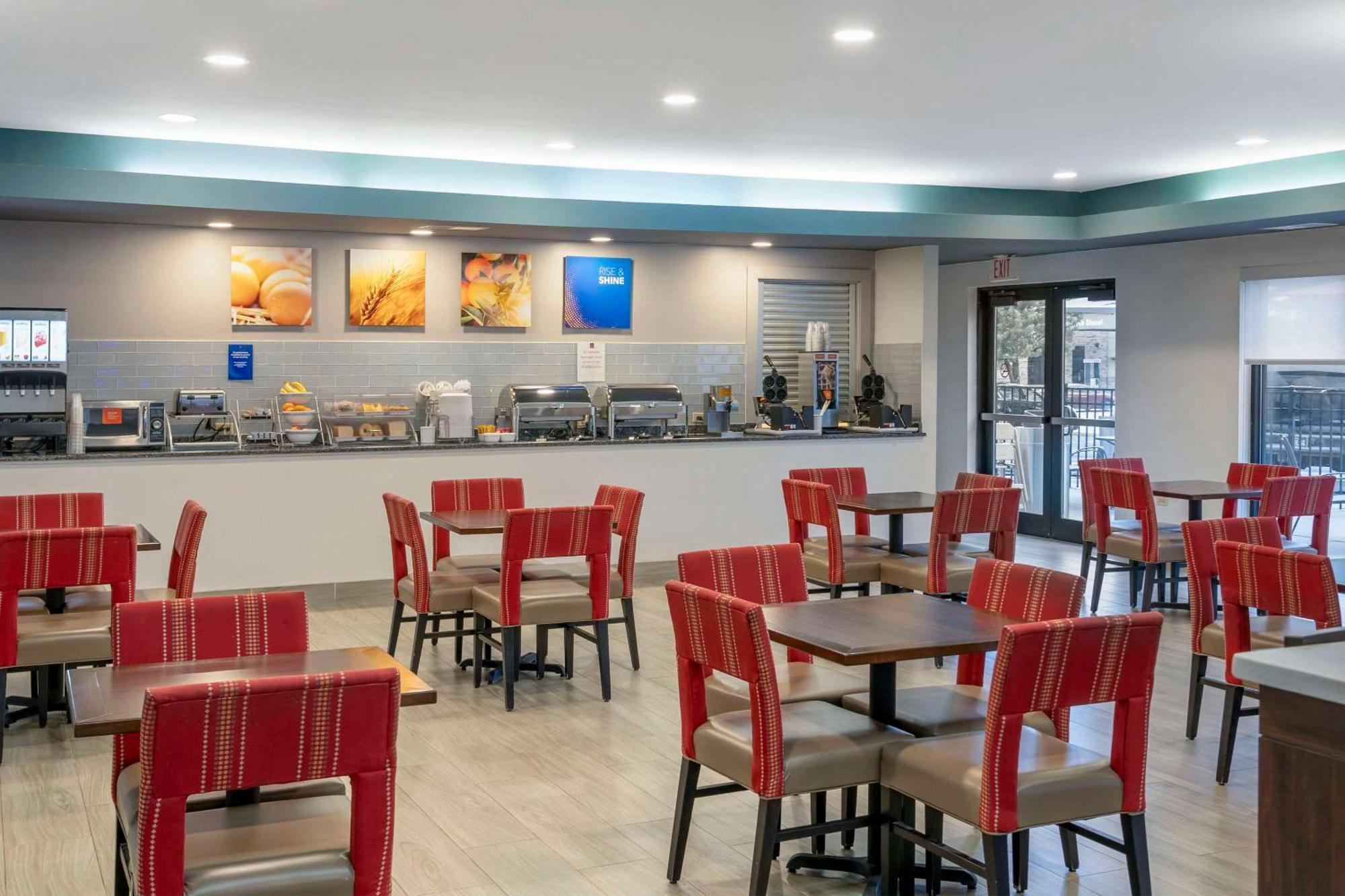 Comfort Suites Elgin Ngoại thất bức ảnh